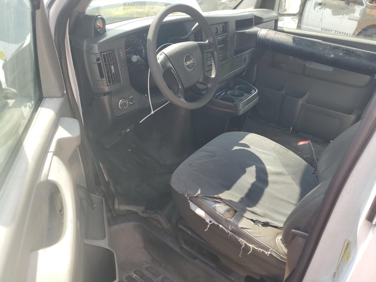 2008 GMC Savana Cutaway G3500 VIN: 1GDGG31C581911009 Lot: 61074265