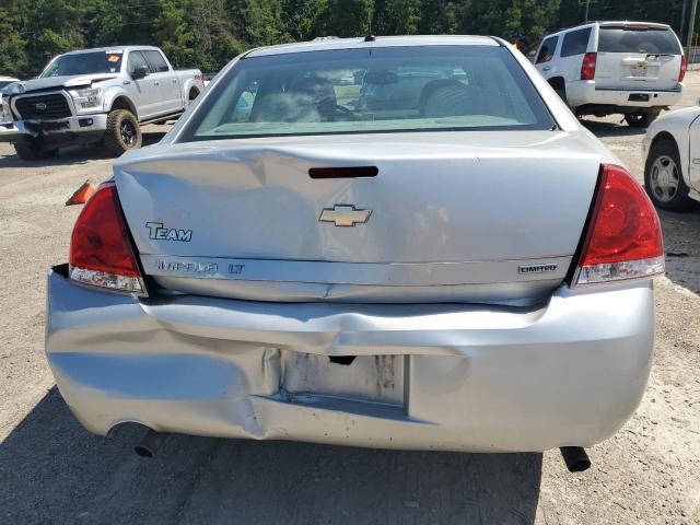 Sedans CHEVROLET IMPALA 2016 Srebrny
