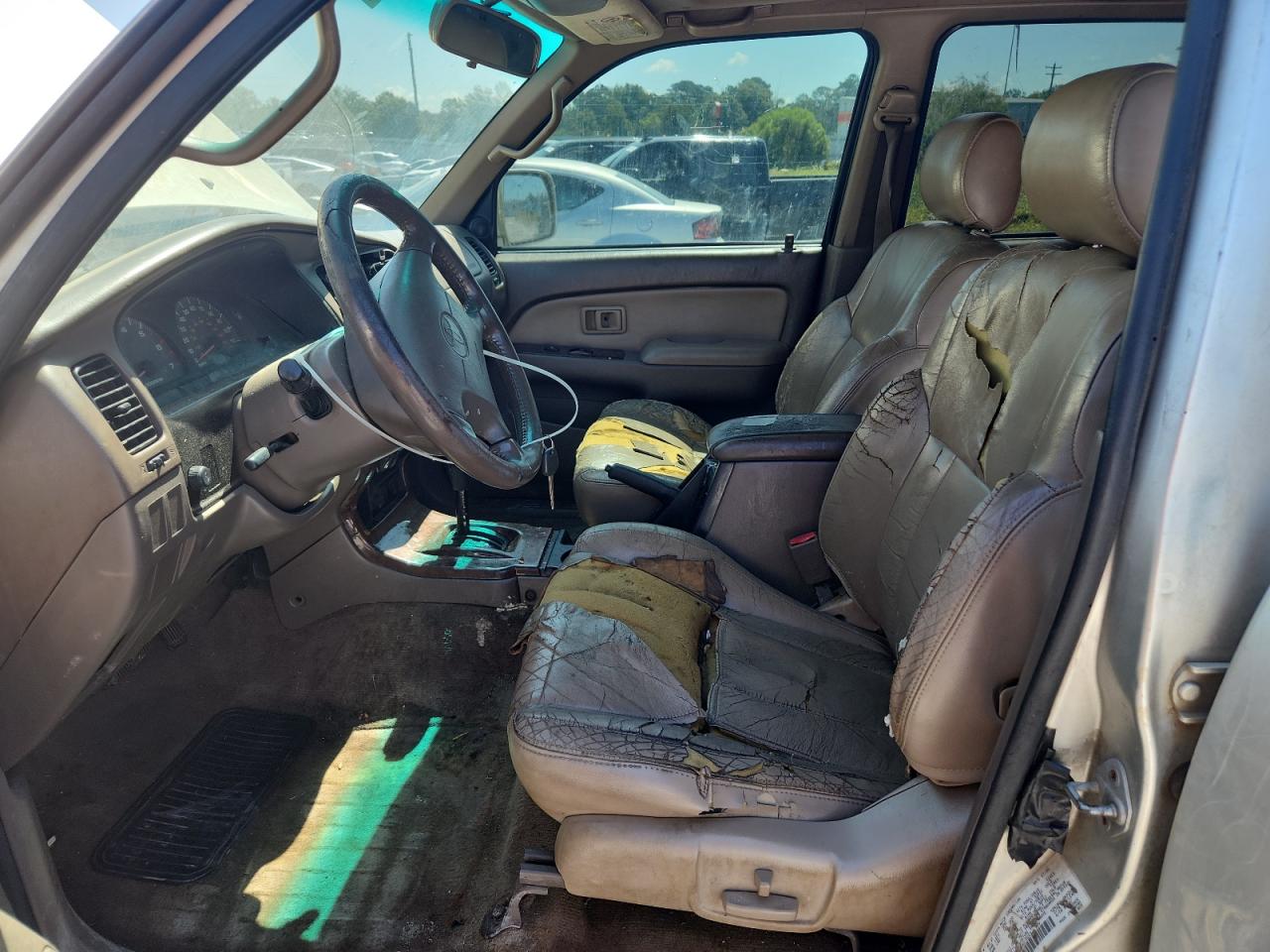 1999 Toyota 4Runner Limited VIN: JT3GN87R0X0135223 Lot: 64311835
