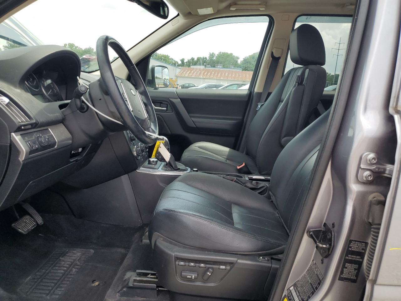 SALFR2BN8CH302817 2012 Land Rover Lr2 Hse