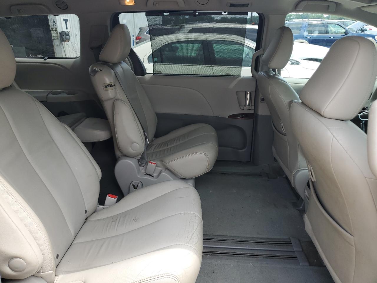 2013 Toyota Sienna Xle VIN: 5TDYK3DC1DS376051 Lot: 65176025