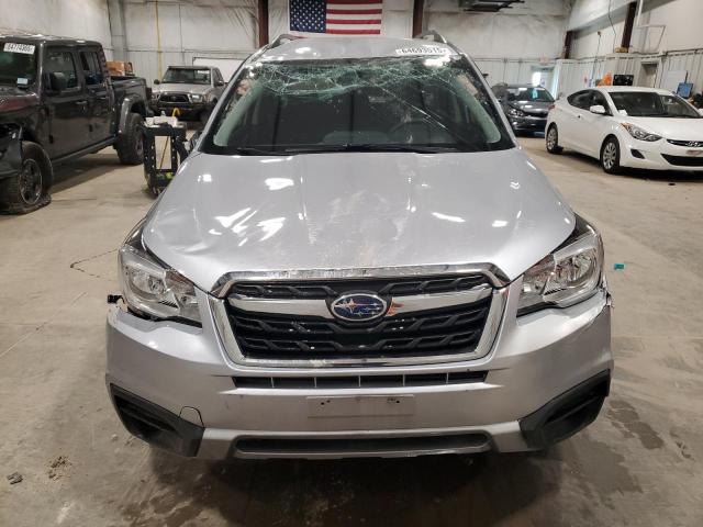  SUBARU FORESTER 2018 Серебристый