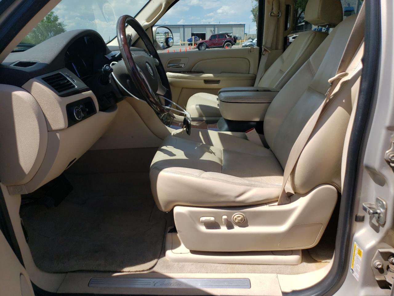 2008 Cadillac Escalade Esv VIN: 1GYFK66848R244109 Lot: 64213255