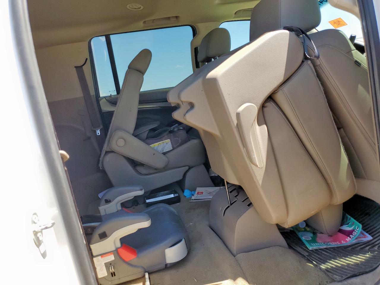 1gnschkc9hr391072 1GNSCHKC9HR391072 2017 Chevrolet Suburban C1500 Lt
