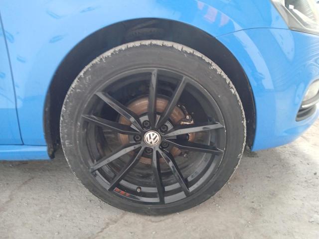 2015 VOLKSWAGEN POLO SE