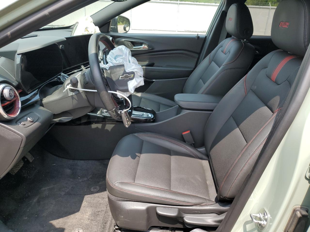 2024 Chevrolet Trax 2Rs VIN: KL77LJE23RC180315 Lot: 66017215