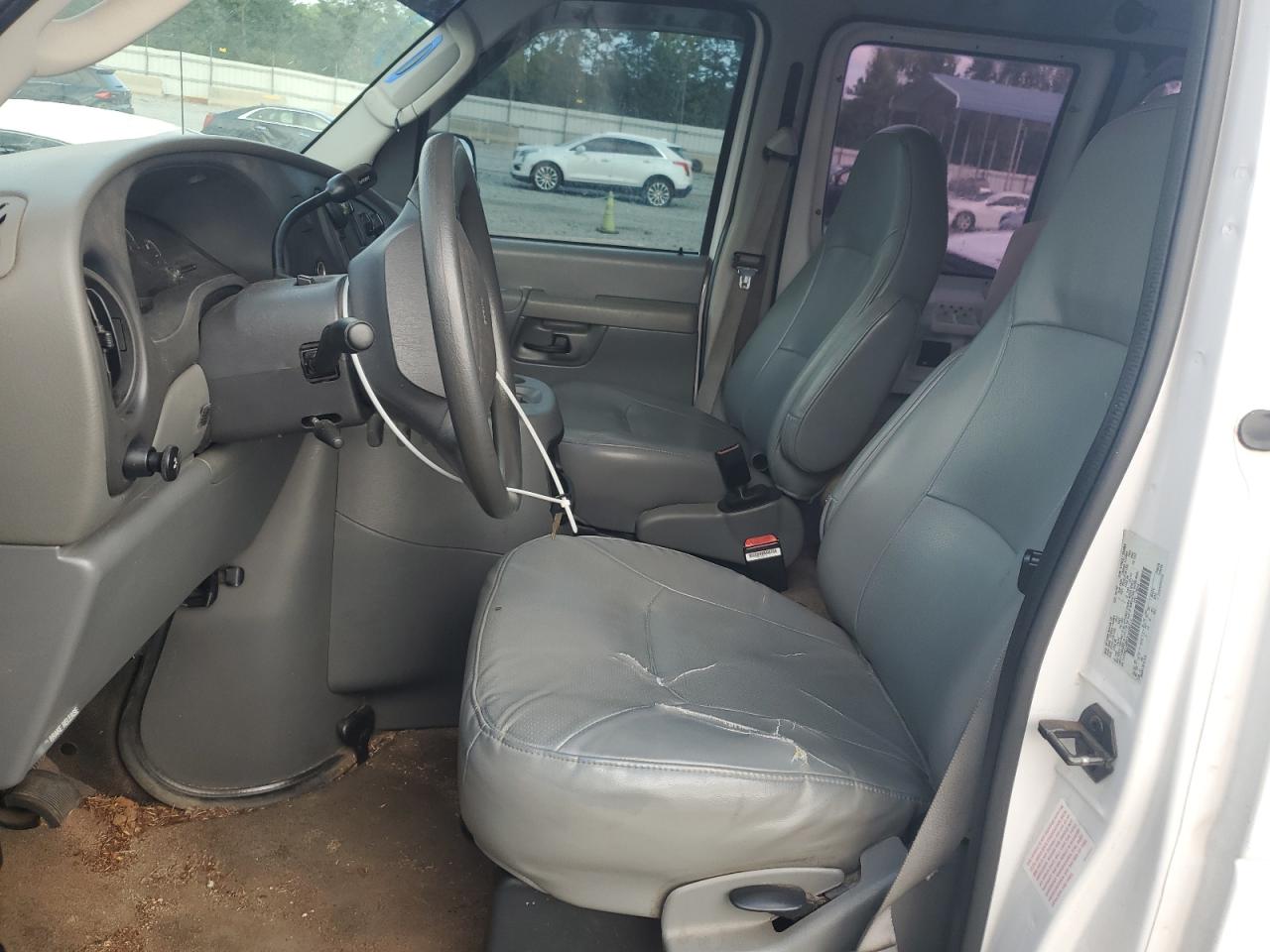 2003 Ford Econoline E150 Van VIN: 1FTRE14W73HA08213 Lot: 64949645