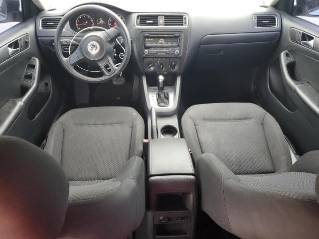 Sedans VOLKSWAGEN JETTA 2014 Srebrny