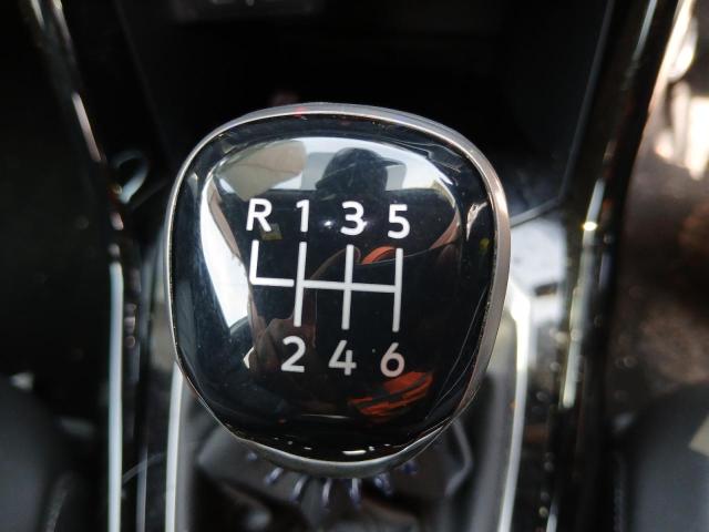 2024 VOLKSWAGEN T-ROC R-LINE TSI 