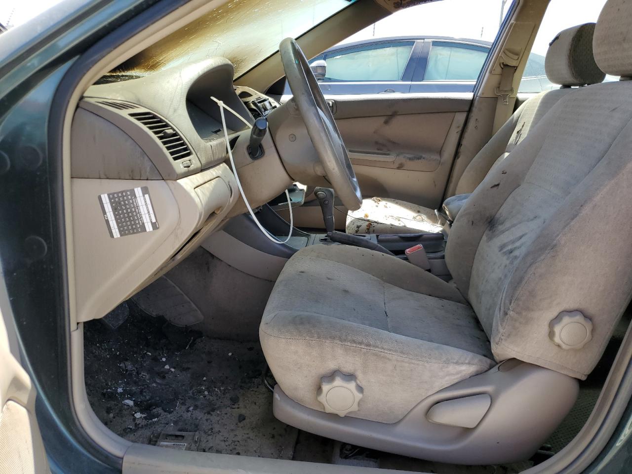 2002 Toyota Camry Le VIN: JTDBE32K220006556 Lot: 67212785