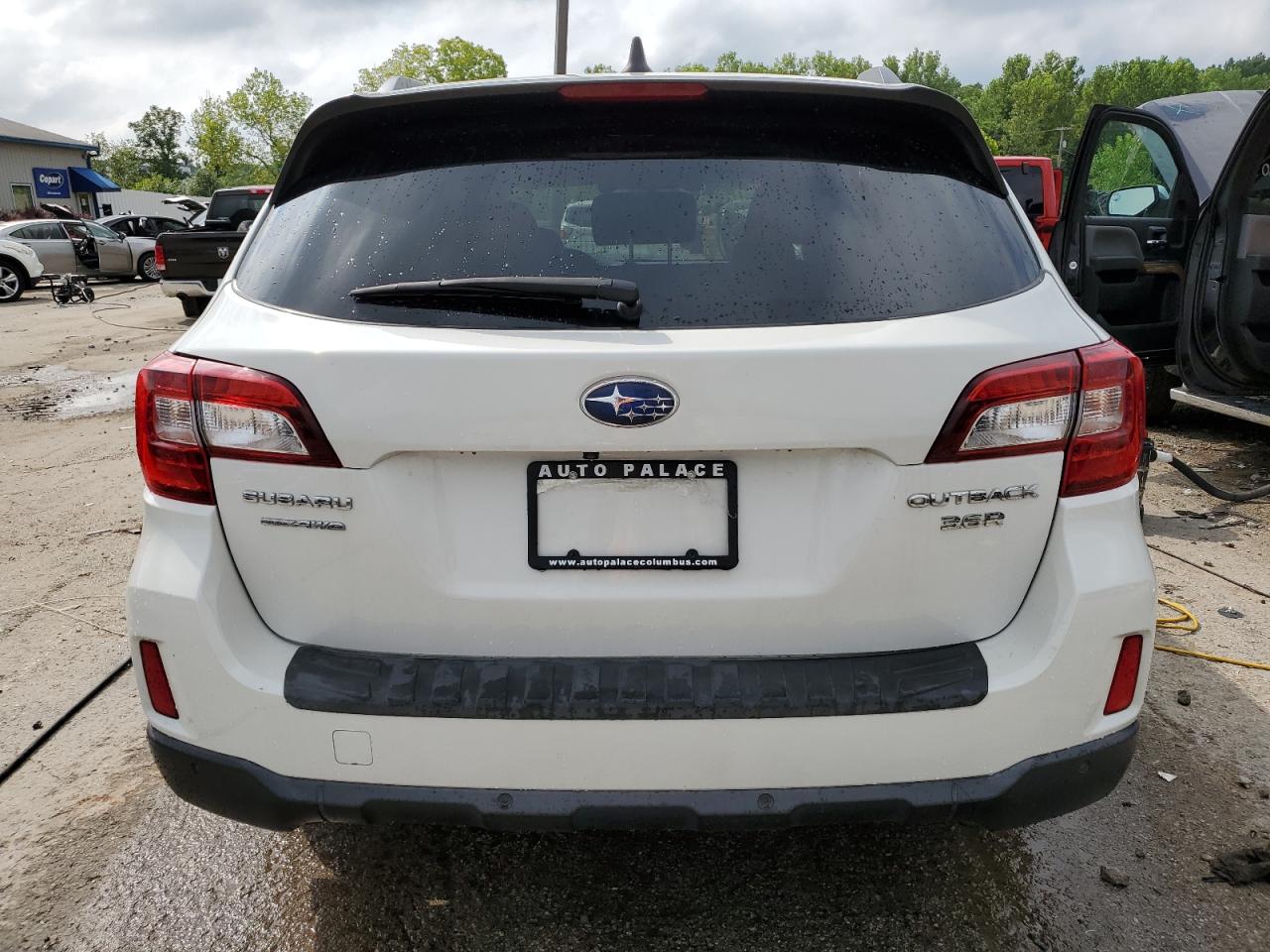 2017 Subaru Outback Touring VIN: 4S4BSETC8H3369877 Lot: 66009215