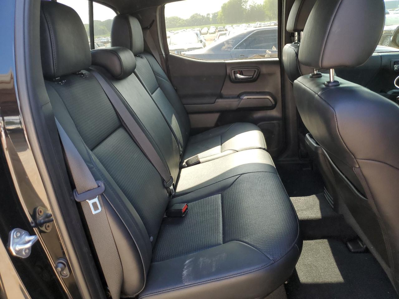 2022 Toyota Tacoma Double Cab VIN: 3TMAZ5CN8NM167158 Lot: 65201095