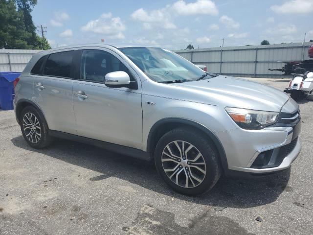  MITSUBISHI OUTLANDER 2018 Серебристый