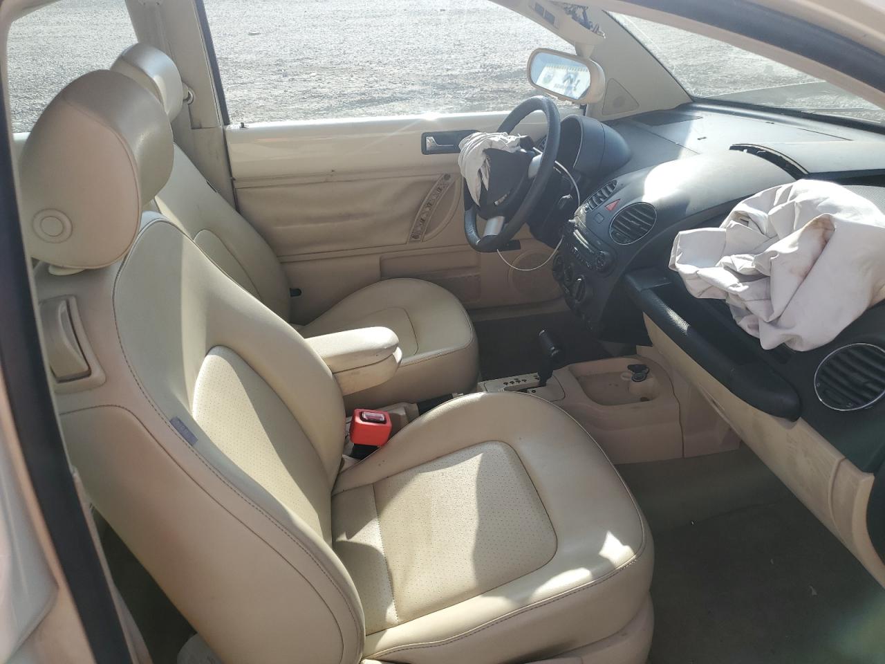 2006 Volkswagen New Beetle 2.5L Option Package 1 VIN: 3VWRW31CX6M423753 Lot: 62900605
