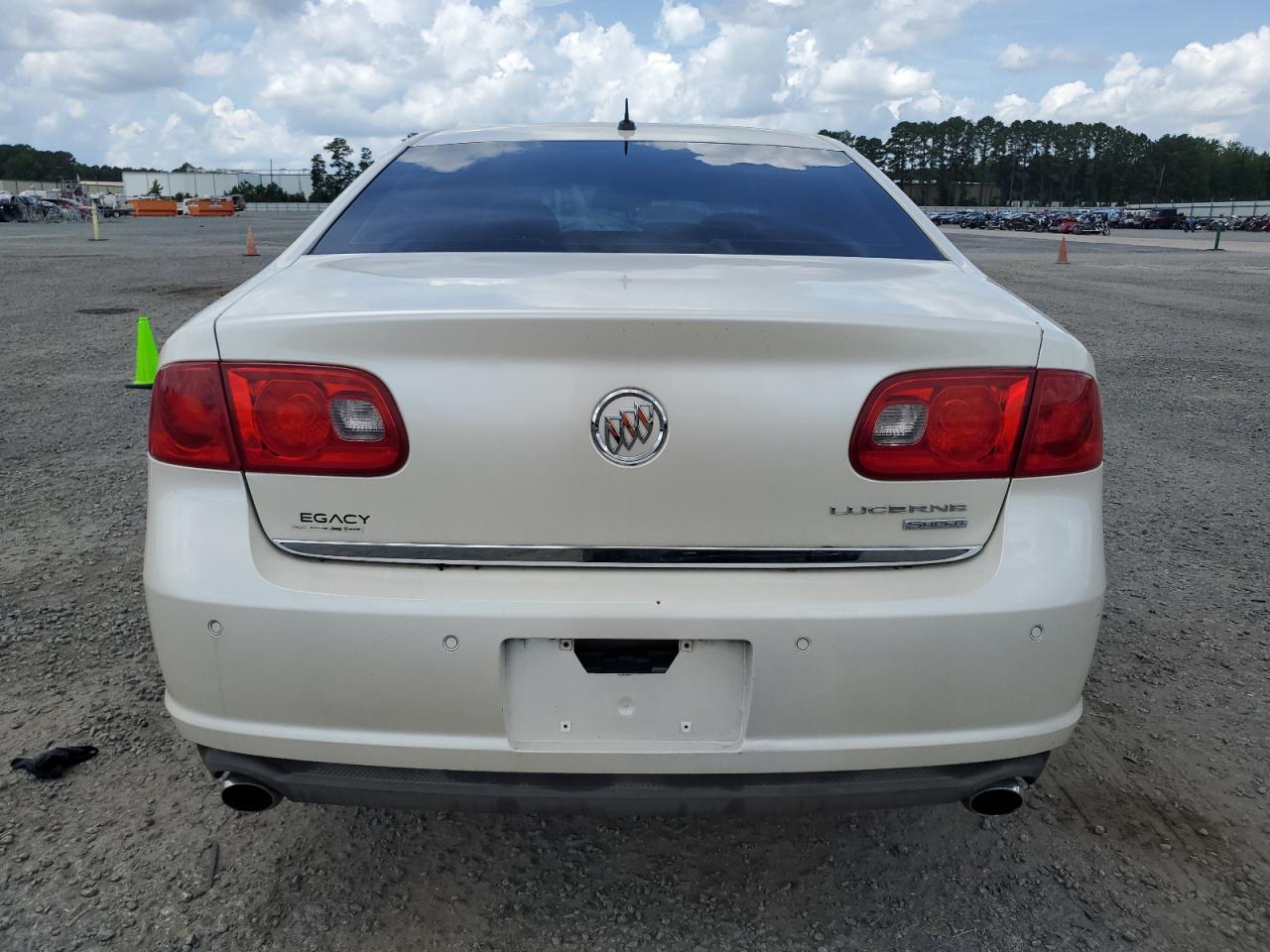 2008 Buick Lucerne Super Series VIN: 1G4HF579X8U191154 Lot: 64259645
