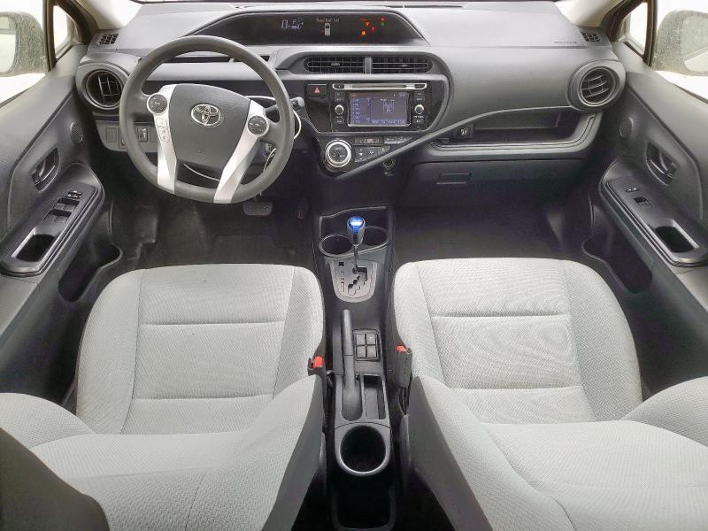  TOYOTA PRIUS 2016 Silver