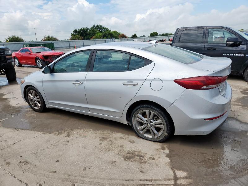  HYUNDAI ELANTRA 2018 Серебристый