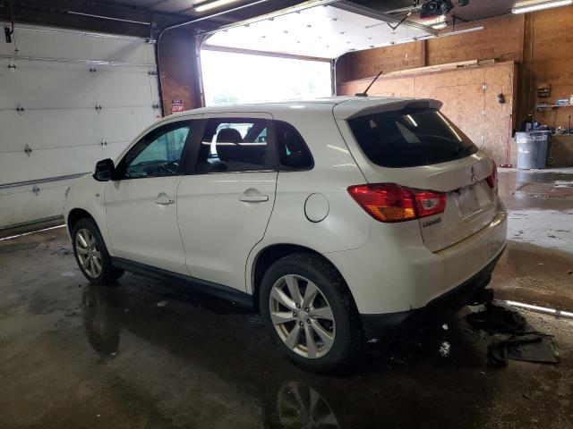  MITSUBISHI OUTLANDER 2015 Biały