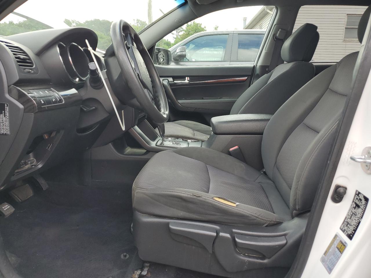 2011 Kia Sorento Base VIN: 5XYKTDA28BG144917 Lot: 64931185