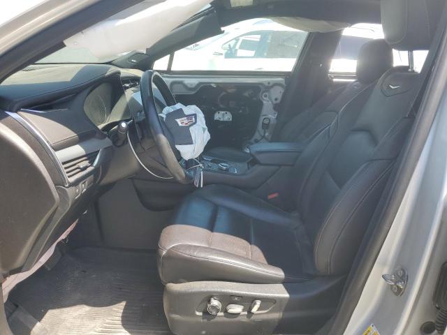  CADILLAC XT4 2020 Srebrny