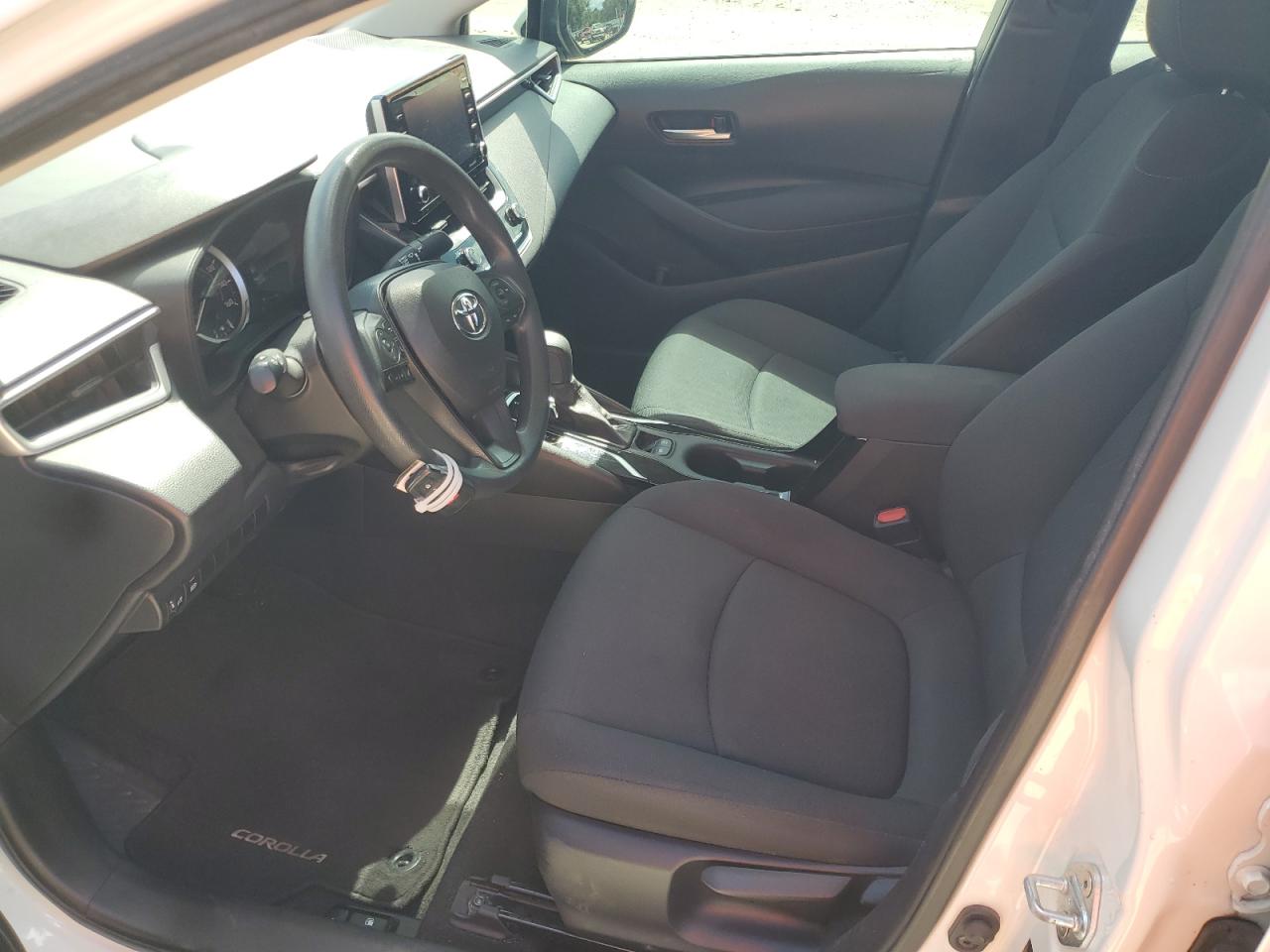 2021 Toyota Corolla Le VIN: 5YFVPMAE8MP195845 Lot: 65450235