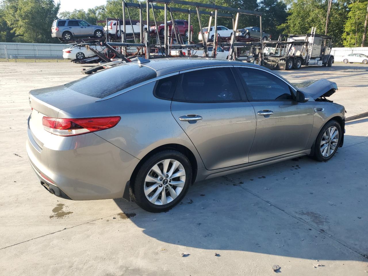5xxgt4l33jg259682 5XXGT4L33JG259682 2018 Kia Optima Lx