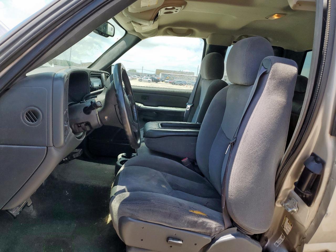 2005 GMC Sierra C2500 Heavy Duty VIN: 1GTHC292X5E198994 Lot: 64486325