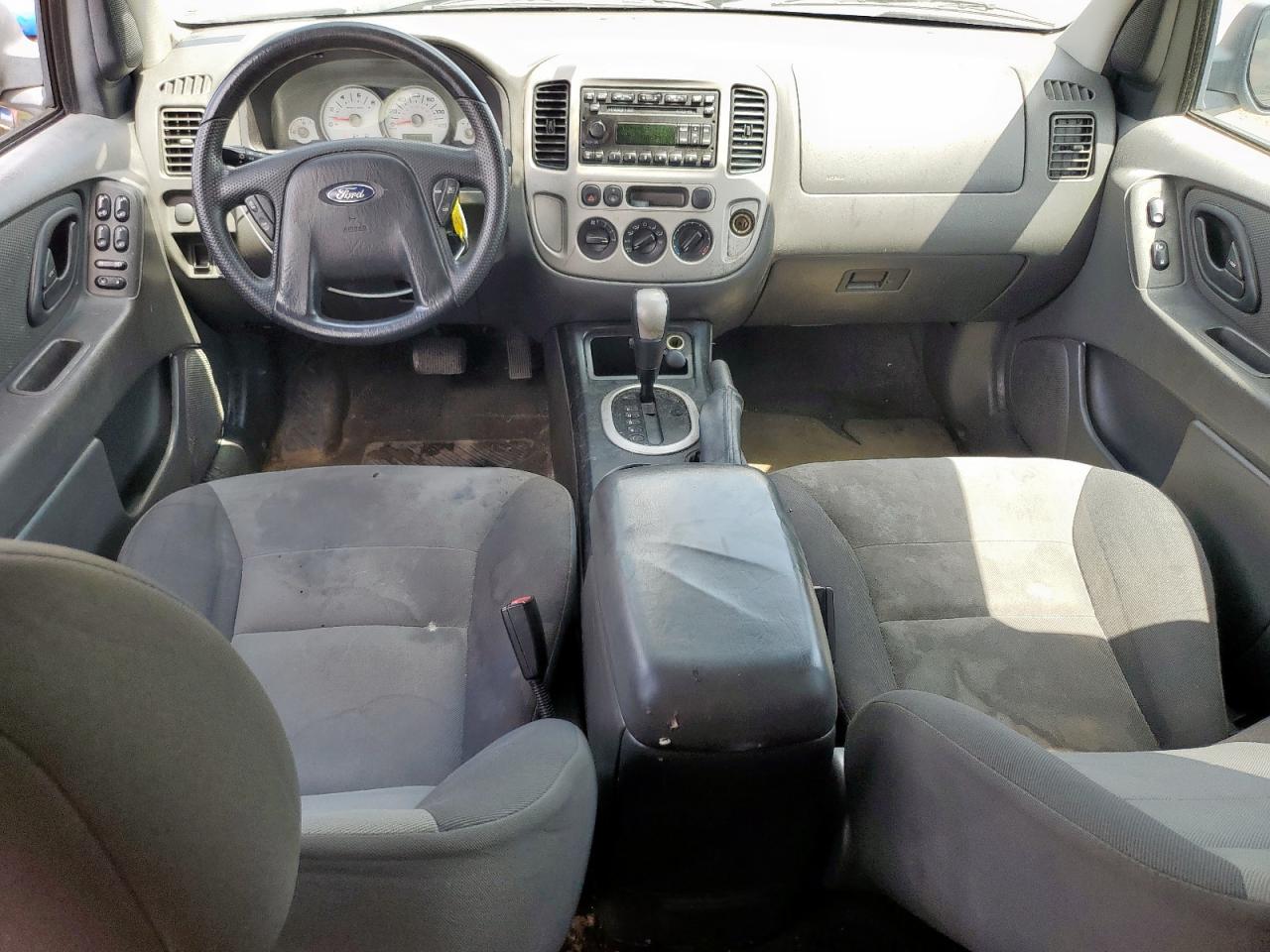 2005 Ford Escape Xls VIN: 1FMYU02Z05KE16835 Lot: 64386135