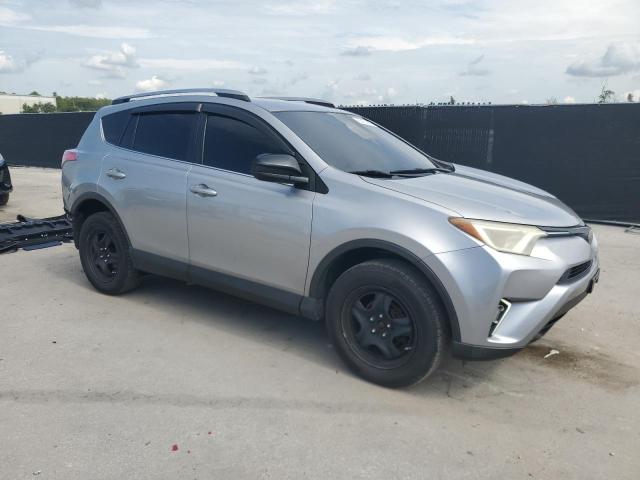  TOYOTA RAV4 2018 Srebrny