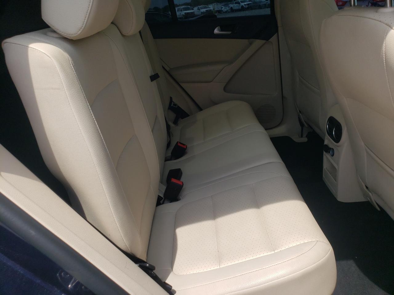 2015 Volkswagen Tiguan S VIN: WVGBV7AX1FW560674 Lot: 66693585