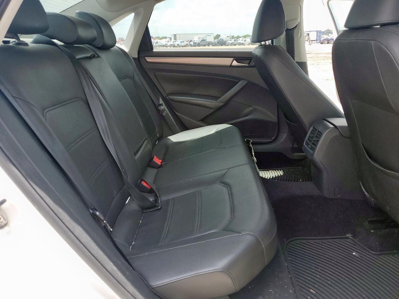 2014 Volkswagen Passat Se VIN: 1VWBS7A38EC050426 Lot: 64383315