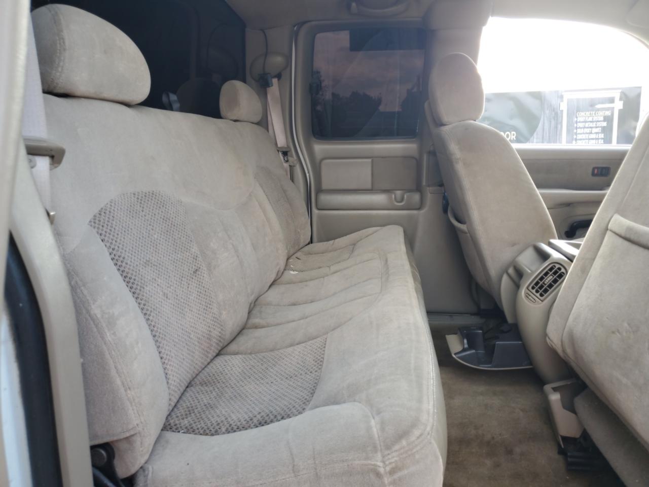 2001 Chevrolet Silverado C2500 Heavy Duty VIN: 1GCHC29181E274875 Lot: 64992165