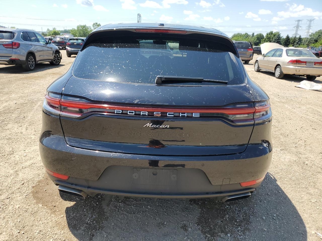 2020 Porsche Macan VIN: WP1AA2A55LLB08252 Lot: 62775715