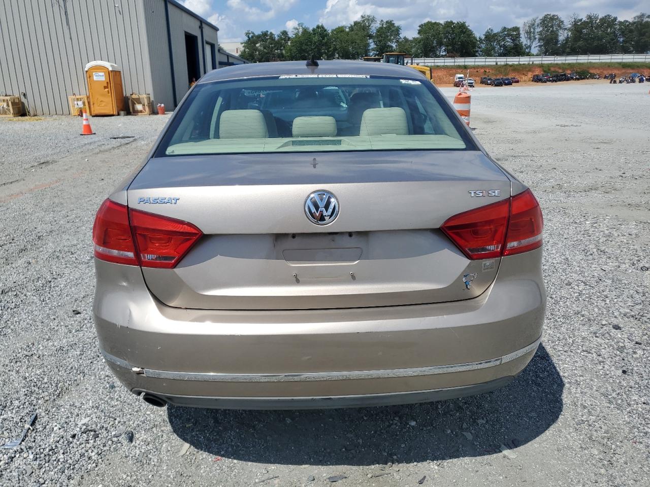 2015 Volkswagen Passat Se VIN: 1VWBT7A35FC020332 Lot: 65147645