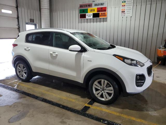  KIA SPORTAGE 2017 Белы