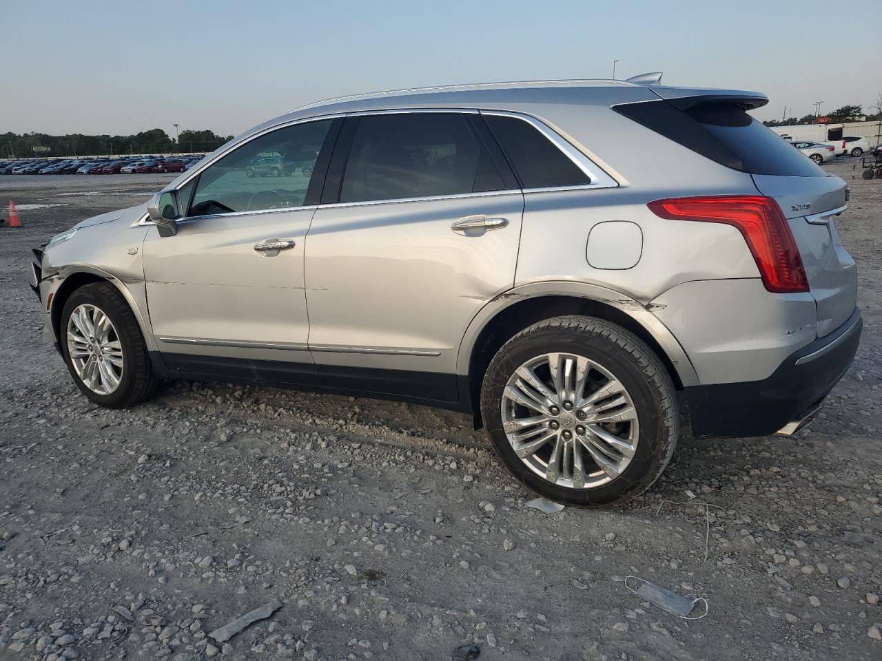 1gykners0kz212210 1GYKNERS0KZ212210 2019 Cadillac Xt5 Premium Luxury