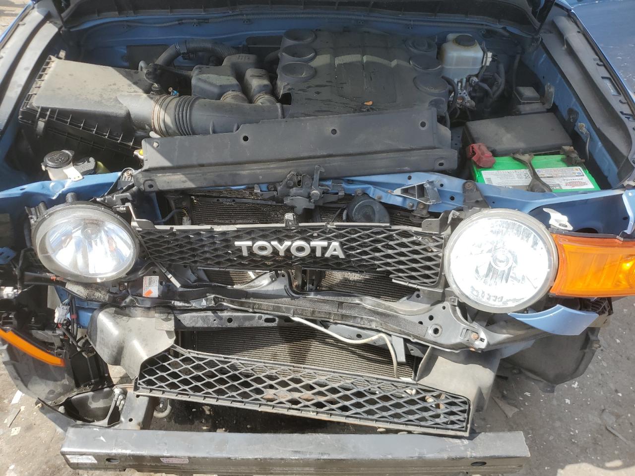 2011 Toyota Fj Cruiser VIN: JTEBU4BF2BK110489 Lot: 64169235