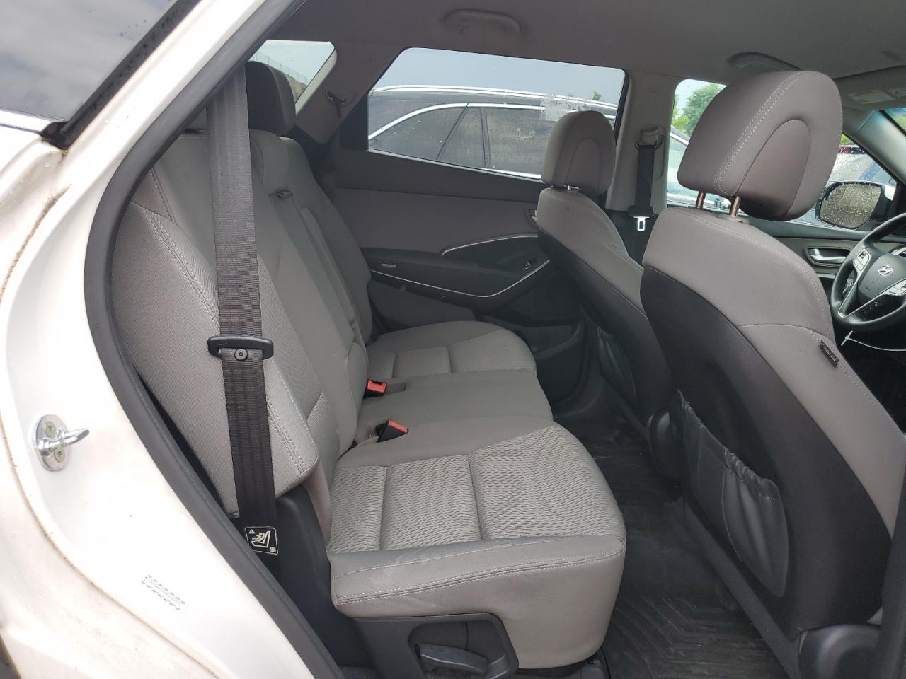 2016 Hyundai Santa Fe Se VIN: KM8SMDHFXGU142562 Lot: 64993255