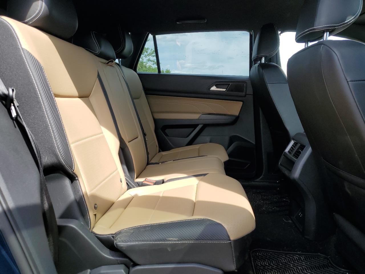 1v2he2ca6pc215667 1V2HE2CA6PC215667 2023 Volkswagen Atlas Cross Sport Se