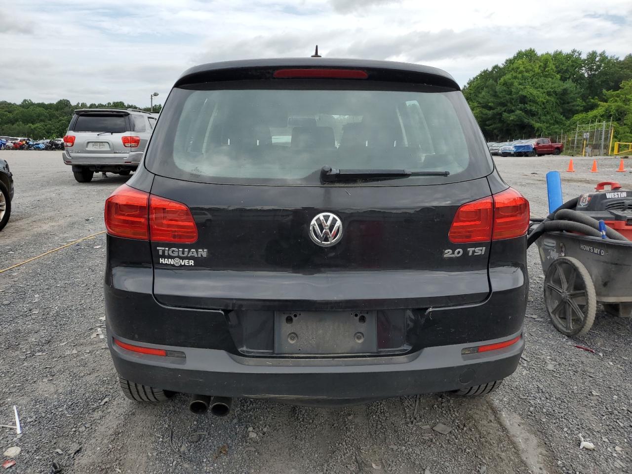 2012 Volkswagen Tiguan S VIN: WVGAV7AX0CW546403 Lot: 65477915