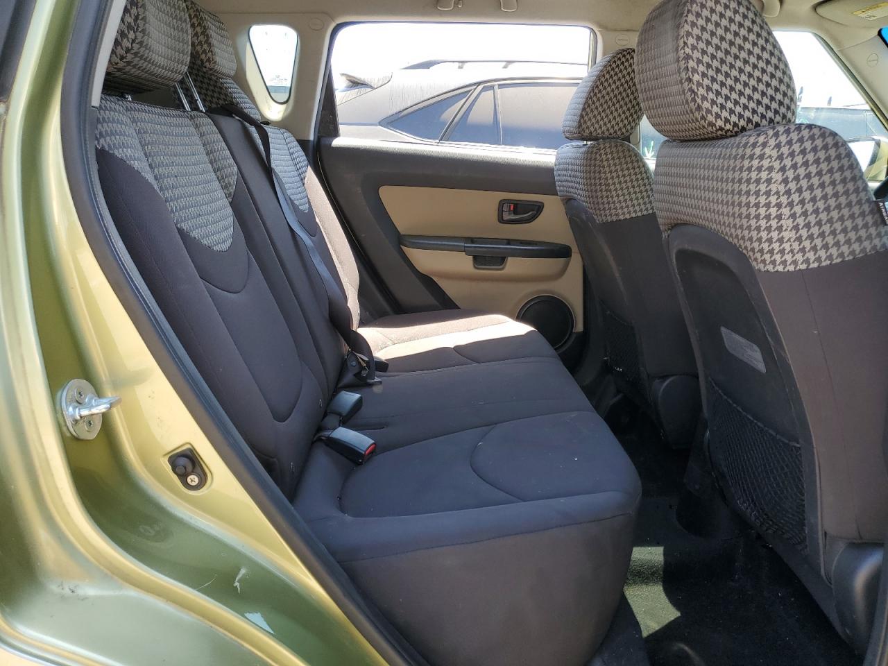 2011 Kia Soul + VIN: KNDJT2A21B7277516 Lot: 64382905
