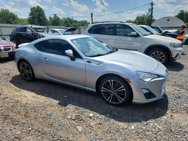 Coupet TOYOTA SCION 2015 Silver
