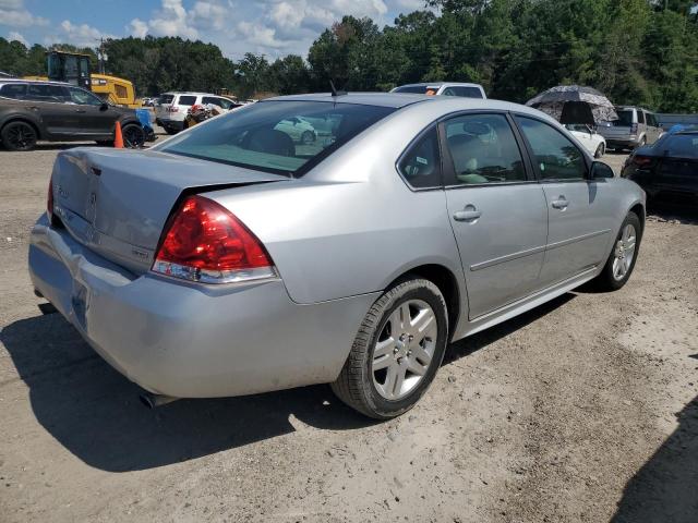 Sedans CHEVROLET IMPALA 2016 Srebrny