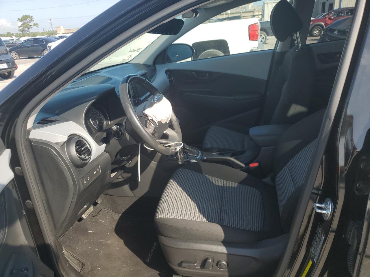 2020 Hyundai Kona Sel Plus VIN: KM8K62AAXLU517938 Lot: 63637315