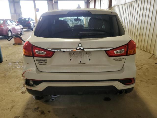  MITSUBISHI OUTLANDER 2018 Biały