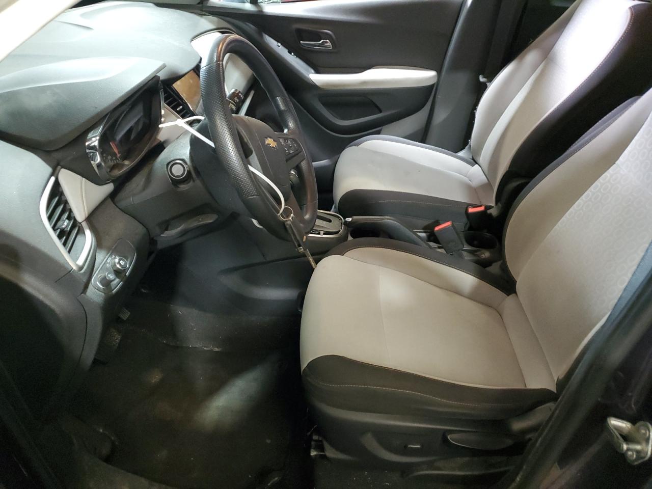 2018 Chevrolet Trax Ls VIN: 3GNCJNSB4JL386956 Lot: 63317525