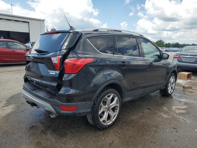  FORD ESCAPE 2019 Черный