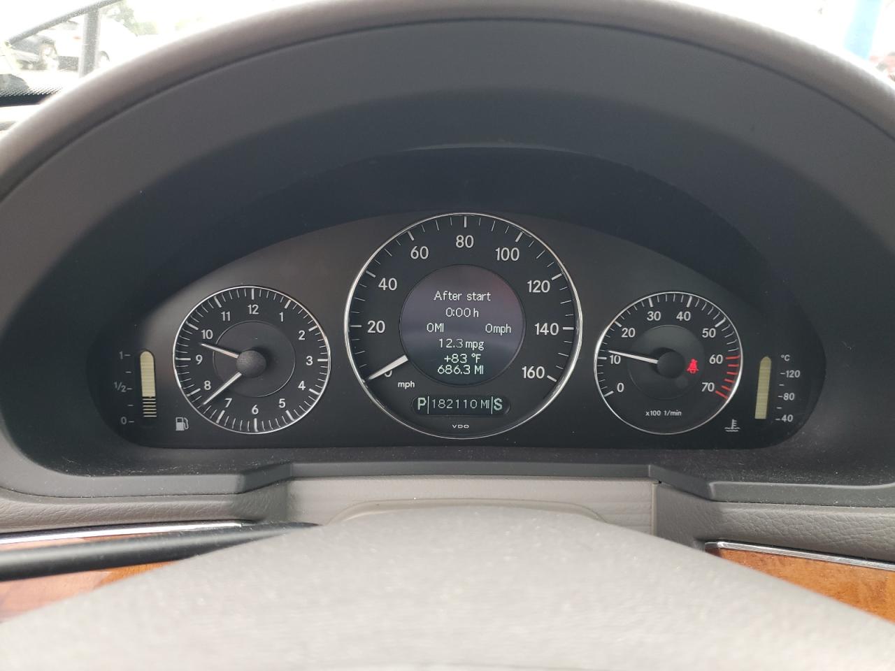 wdbuf65j74a470559 WDBUF65J74A470559 2004 Mercedes-Benz E 320