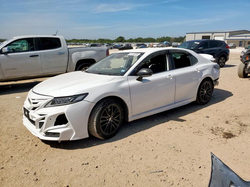 TOYOTA CAMRY SE 2022