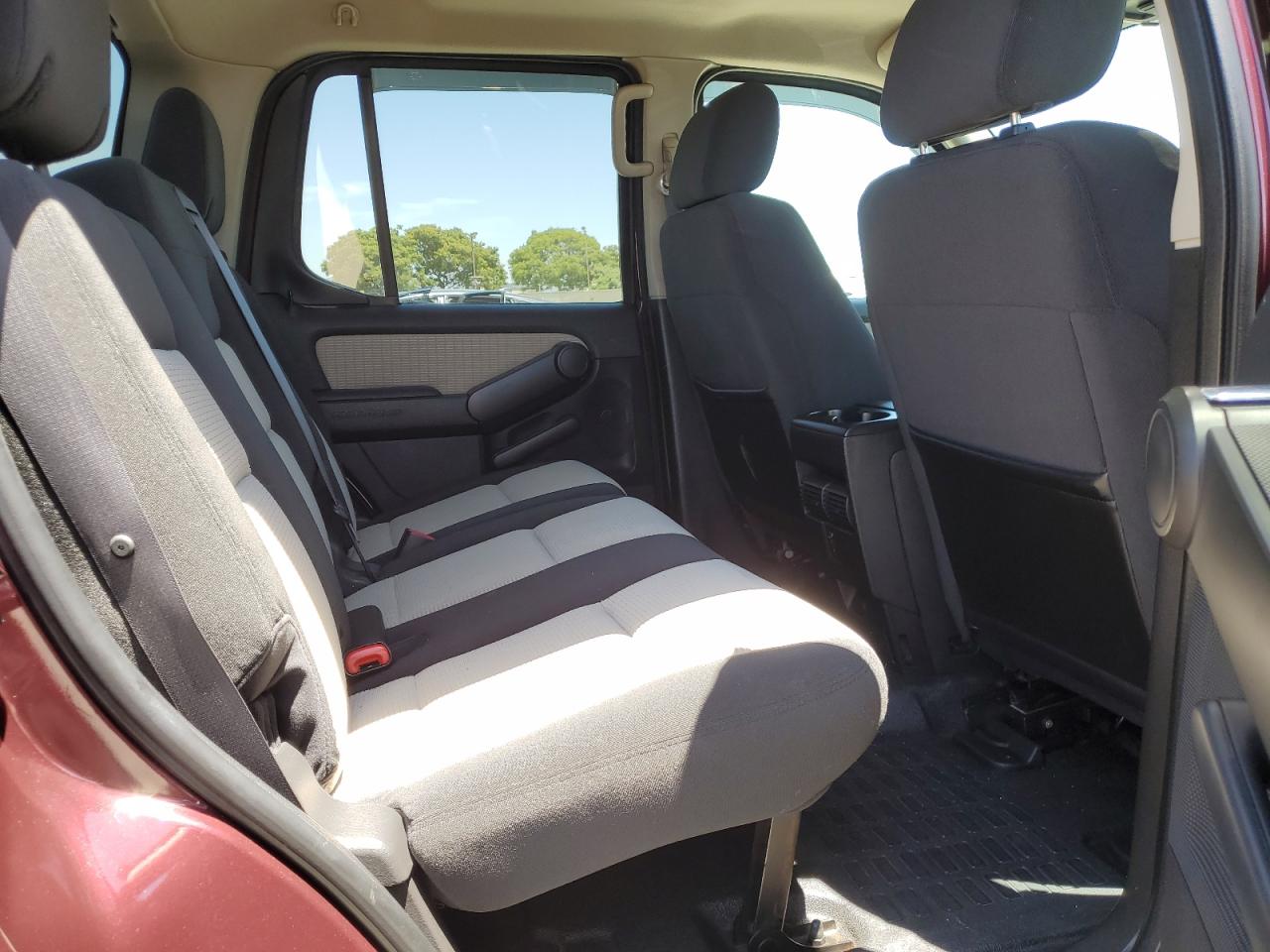 2007 Ford Explorer Sport Trac Limited VIN: 1FMEU33K07UA07523 Lot: 64148855
